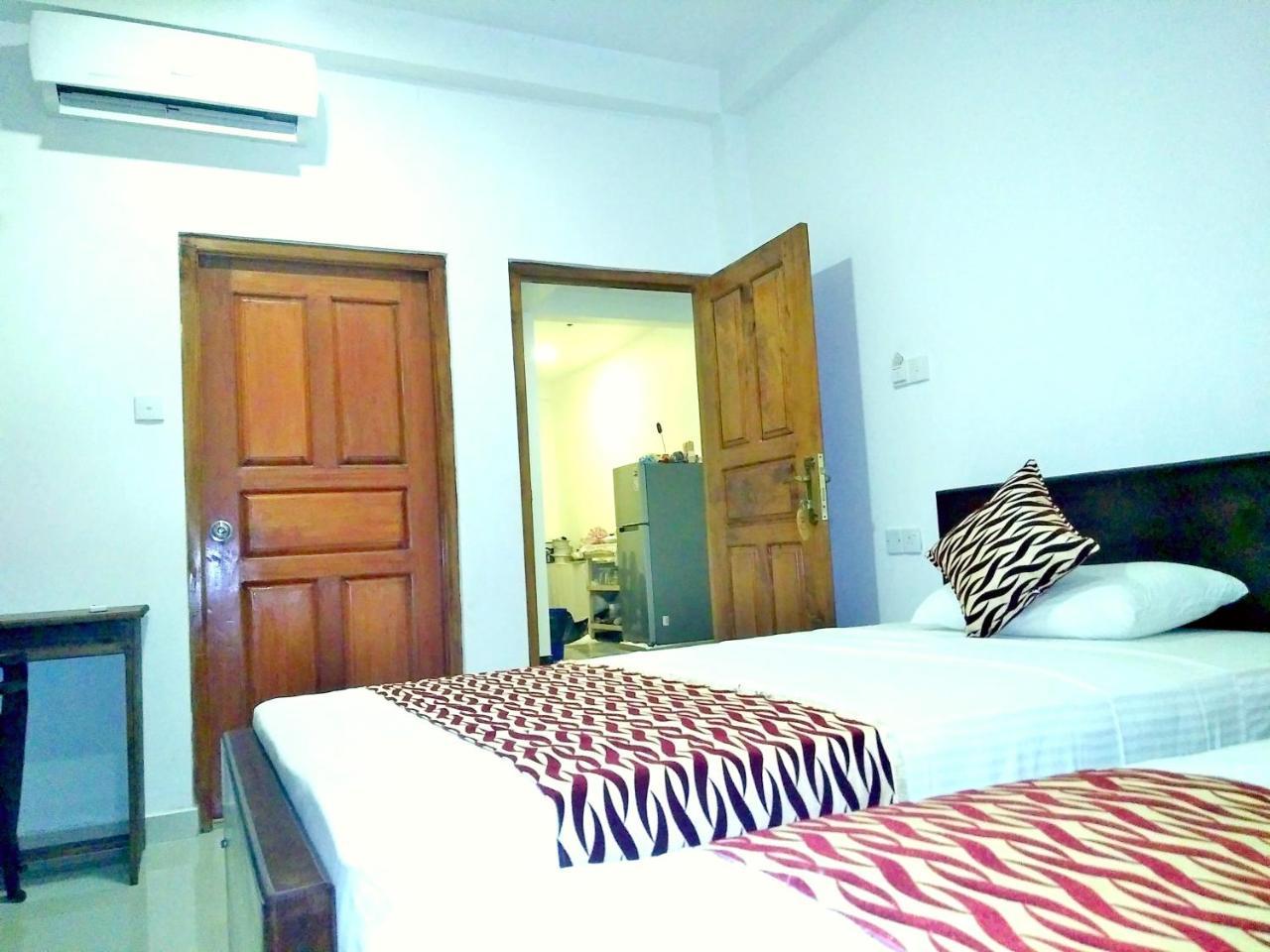 Ocean Bay Surf Resort Weligama Exterior photo
