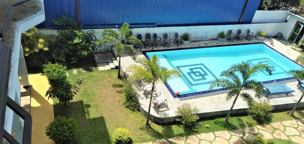 Ocean Bay Surf Resort Weligama Exterior photo